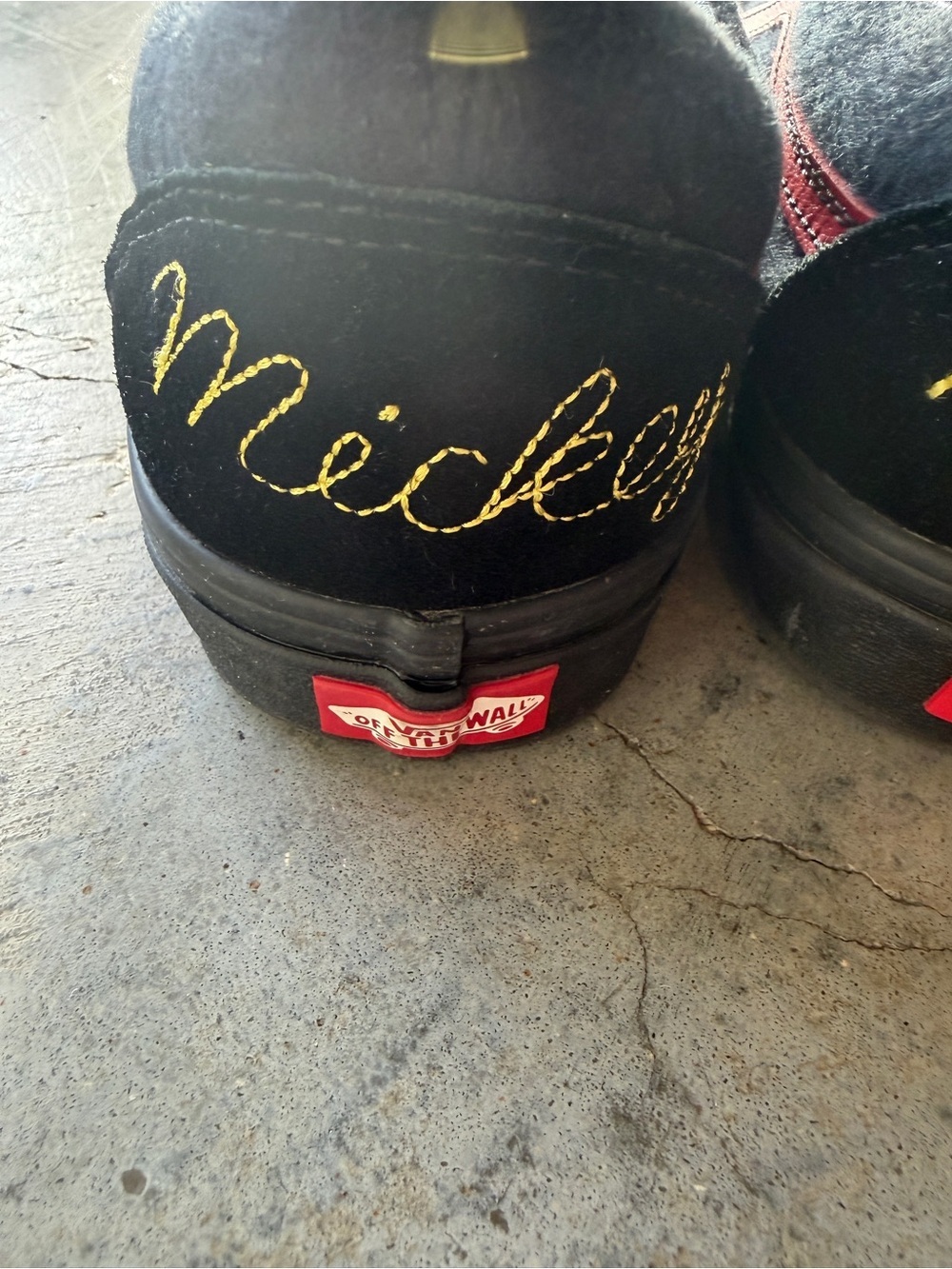 Vans Disney Mickey Mouse Club Old Skool Black Red Suede Sneakers Men’s 10.5 - Picture 7 of 12